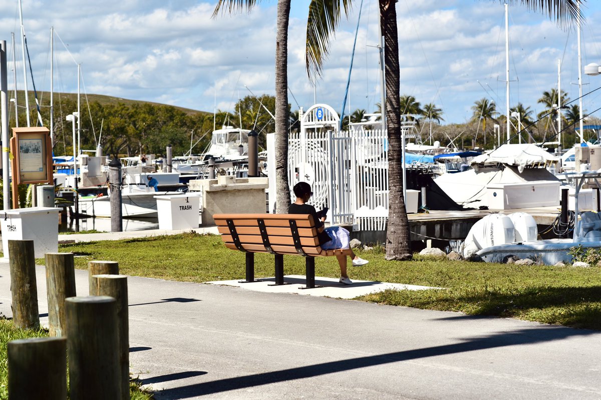 JBVPhoto's tweet photo. @Ru_pila #blackpointmarina Photoshoot. Beautiful Day! https://t.co/lfHa9KEMYu