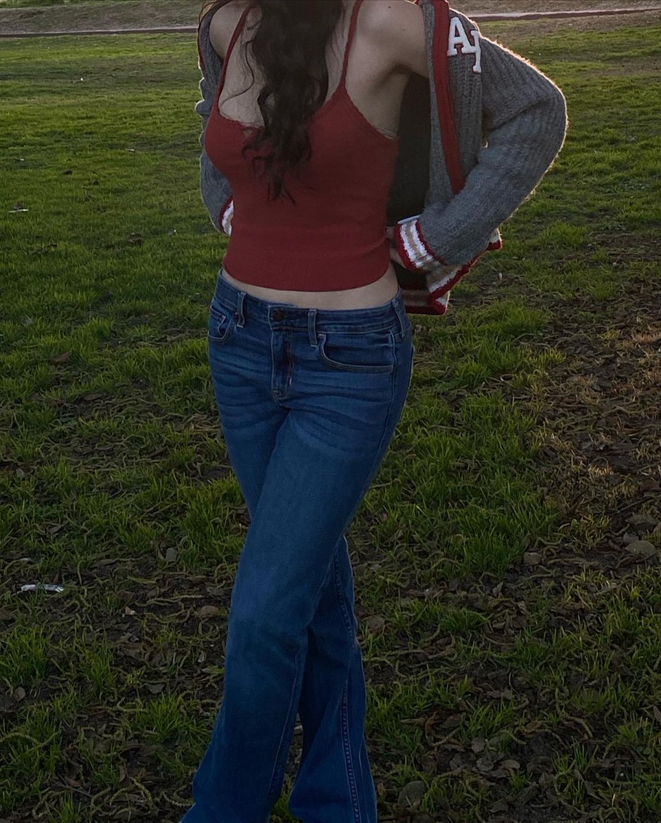 don’t be fooled i look 🤰🏻after dinner