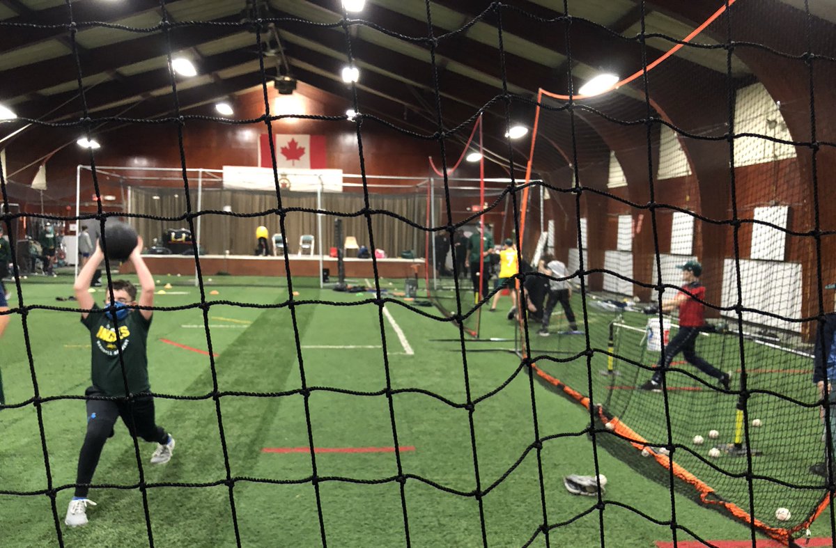 StAnthonyBaseB's tweet photo. Already a week into 2022 winter training for SA 10U, 11U and 13U teams. #goAngels #travelball @FJSLbaseball https://t.co/3UmijJnh6Y