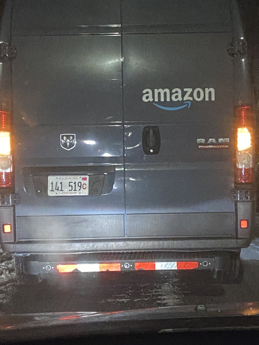 thecallofthevo1's tweet photo. @amazon you’re driver is parked in the middle of my street blocking traffic you assholes. https://t.co/7FMNBURAc6