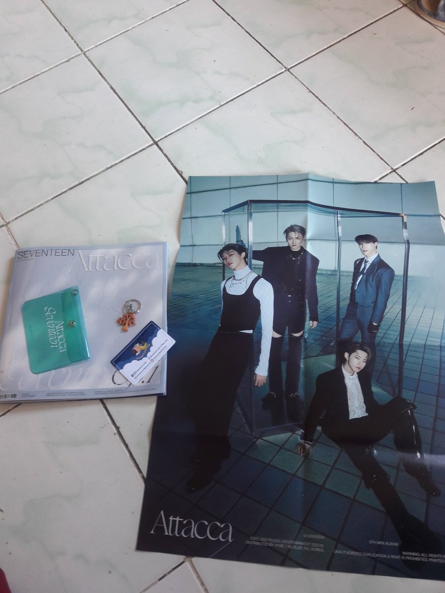 kathleenfayeah's tweet photo. @DalbitCornerPH Thank you poooo. In good condition po yung album tapos ang bilis po na dumating 😍😍😍.

#DALBIThanks https://t.co/TkkrmB9wNV