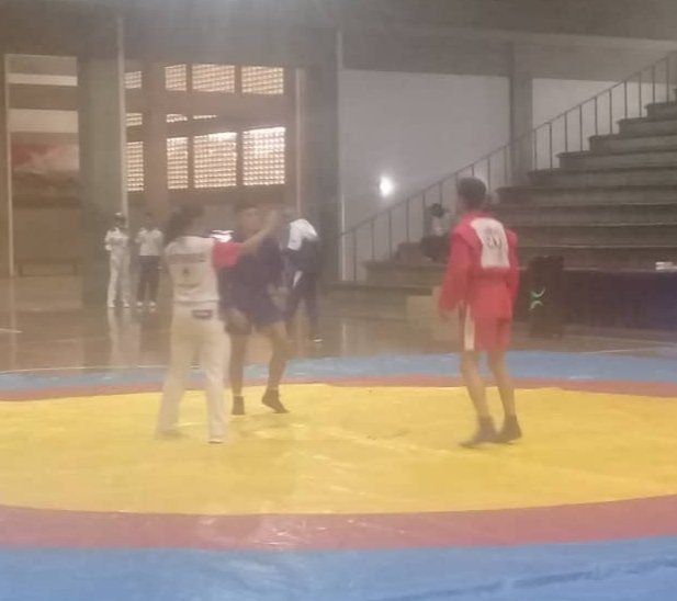 CriterioDep's tweet photo. SAMBO DE PLATA

José Guevara, en la división de los -58 kg de la disciplina de Sambo obtuvo una nueva medalla para el estado Cojedes, el cojedeño llegó a la final tras superar a los representantes de Carabobo, Zulia y Bolívar

#CriterioDeportivo
#JuegosNacionales2022 #Class98.7FM https://t.co/nmpPFsM7Sz