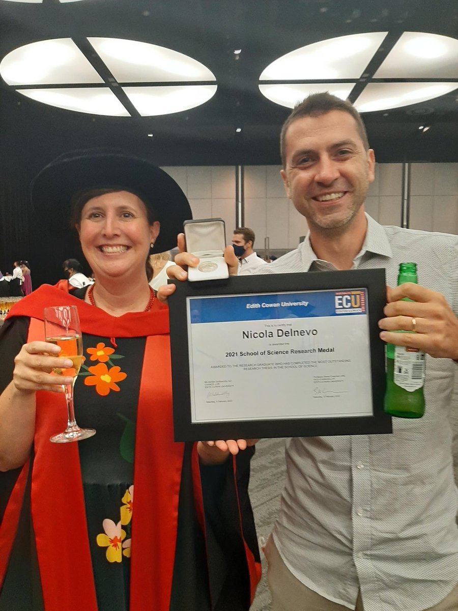 Huge congratulations to @meeg_ecology PhD grad and now postdoc @DelnevoNicola for winning the School of Science Research Medal 2021!