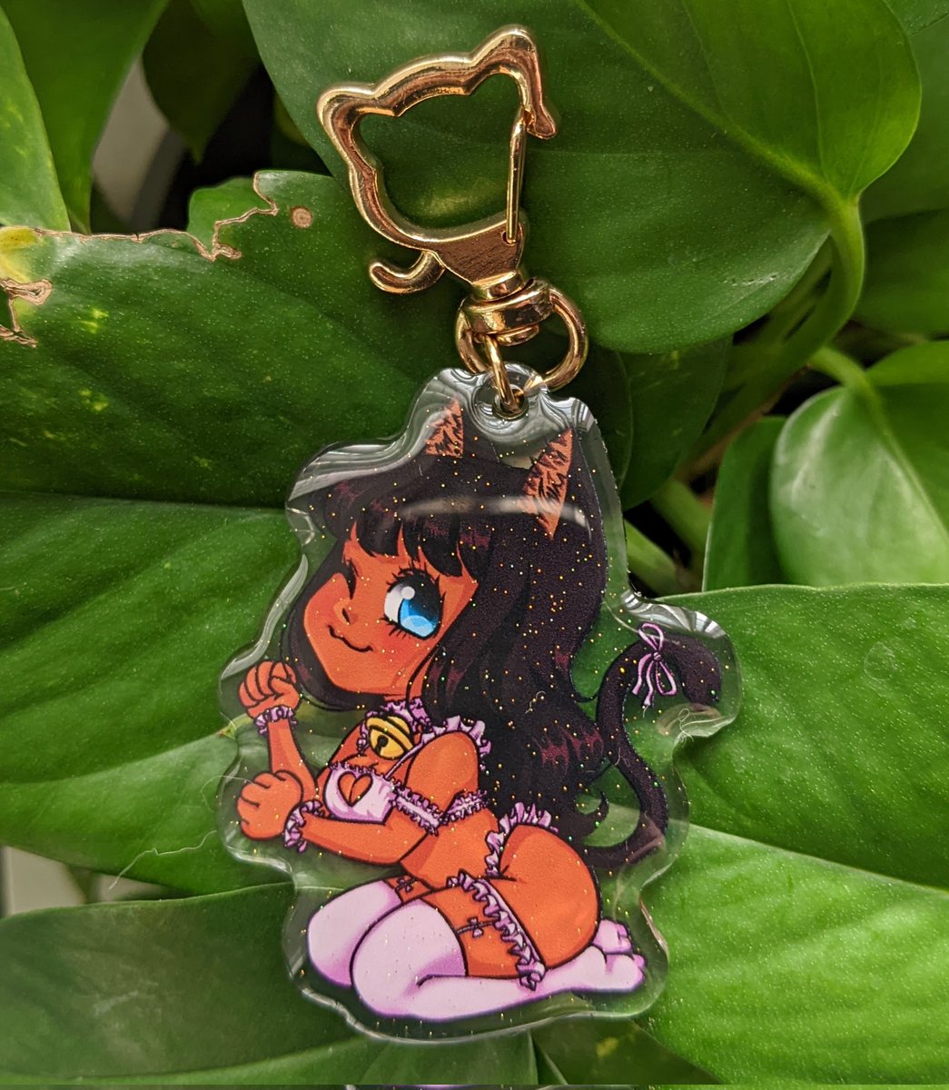 Kaiden_Jane's tweet photo. My charms are up on my shop!!! My very first acrylic charms that I have made and they are sooo cute!!! I'm not sure when I'll be able to make charms again but make sure to grab some!! https://t.co/1vK9apI7qt https://t.co/0EAylSiRms