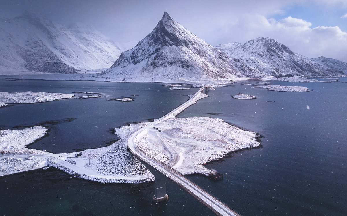The awe inspiring landscapes of Northern Norway 🤍