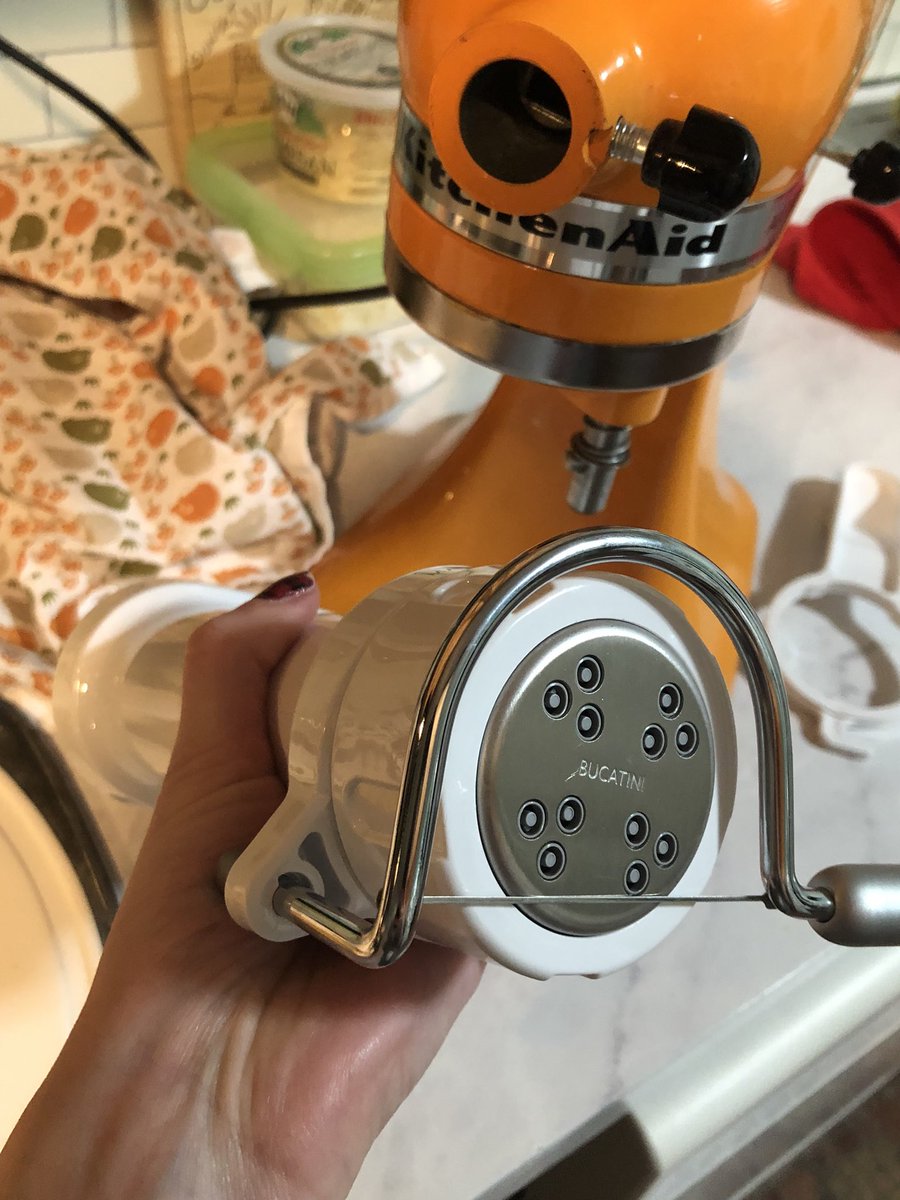 Samala104's tweet image. 2022 - the year I focus on pasta. Starting with Bucatini Carbonara!

#pasta #homemadepasta #pastalover #italianfood #foodporn #cook #foodie #thesecarbsdontcount #eatpasta #eat #pastaaddict #dinner #delicious #love #livetoeat #pastagirl #carbonara #bucatini