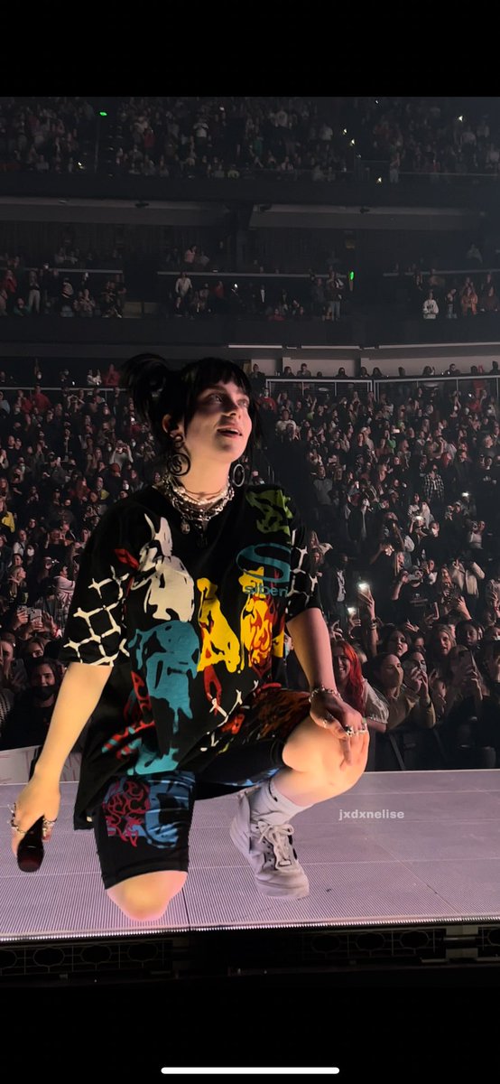 hypnoticagirl's tweet photo. CRAZIEST night of my life i loved every fucking minute #HTEAtlanta #HTEWorldTour https://t.co/uFKw2UCvdX