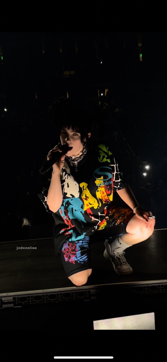 hypnoticagirl's tweet photo. CRAZIEST night of my life i loved every fucking minute #HTEAtlanta #HTEWorldTour https://t.co/uFKw2UCvdX