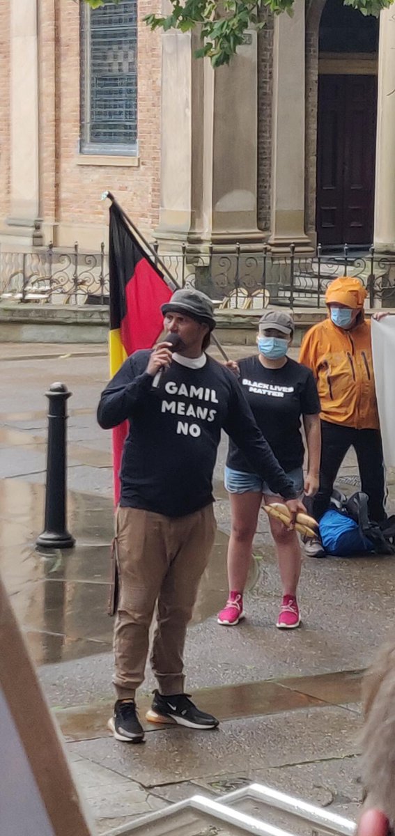 Standing with Gamilaraay people to protect their sacred land against Santos at the Federal Court of Australia ✊ 

@amnestyOz