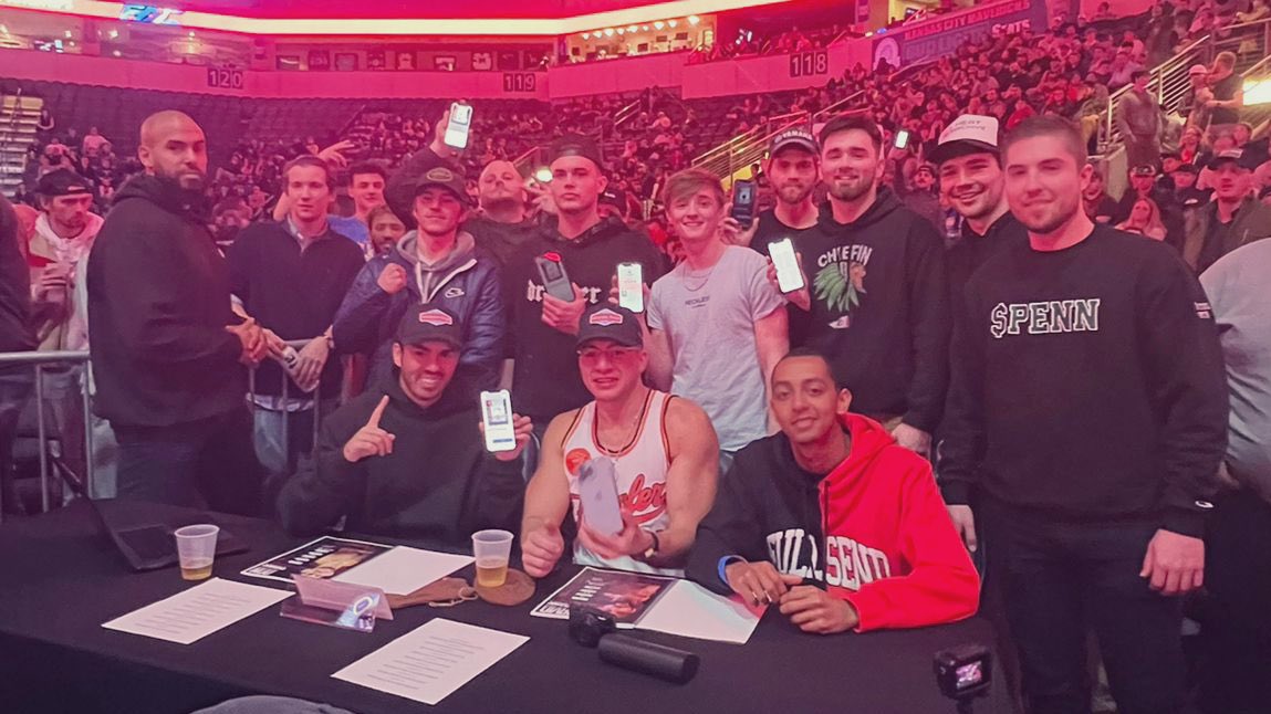 fullsendAF's tweet photo. Holders at @ufc tonight in Kansas City, Missouri. 🌋 https://t.co/2WspUCoZIN