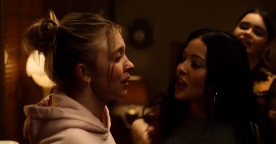 Habaek77's tweet photo. Pena que o episódio de hoje foi focado na Rue pq eu queria ver mais dessa treta aqui #Euphoria #EuphoriaHBO https://t.co/rNH1TnQpsZ