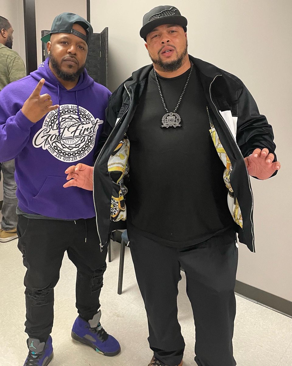 ADProblemSolver's tweet photo. Had a great time with my brothers and sisters this evening🤞🏾💯🙏🏾 #Already #KingdomBiz #RappersOfTheRoundTable #CHH #TrillJesusMuzik #DTS #EyesOnMe #AmazingGrace #WalkByFaithGang👑 #RT @ProblemSolverTV @SameTeamHouston https://t.co/cB4DuqkYiM