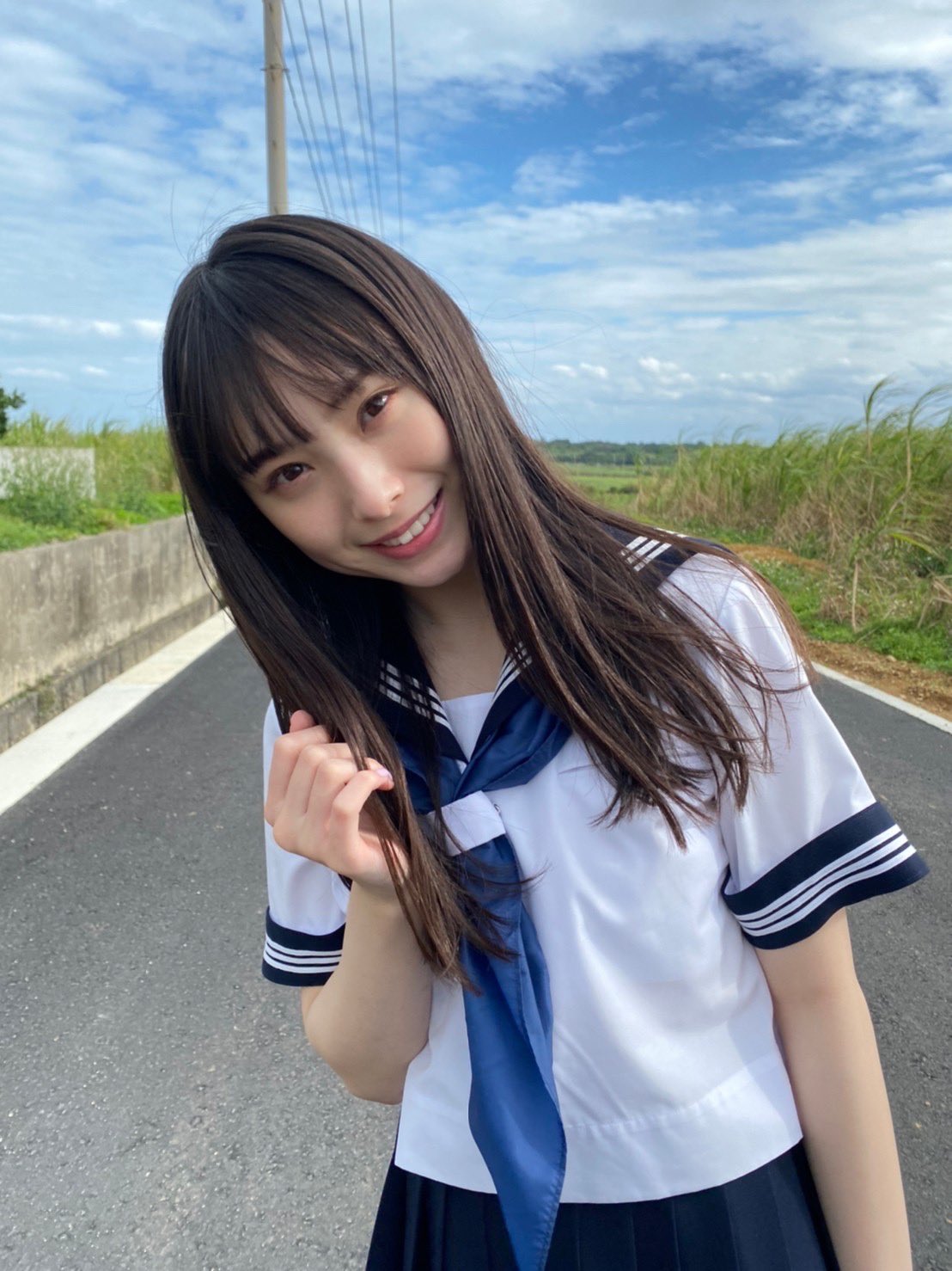 梅山恋和1st写真集「恋する人」【発売中🍡】 on X: 