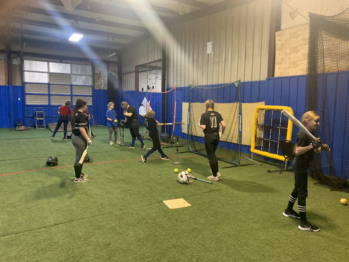 PlayersAdidas's tweet photo. Our 14U team was hard at work today!
#newteamsamedream https://t.co/iJsT255ERd