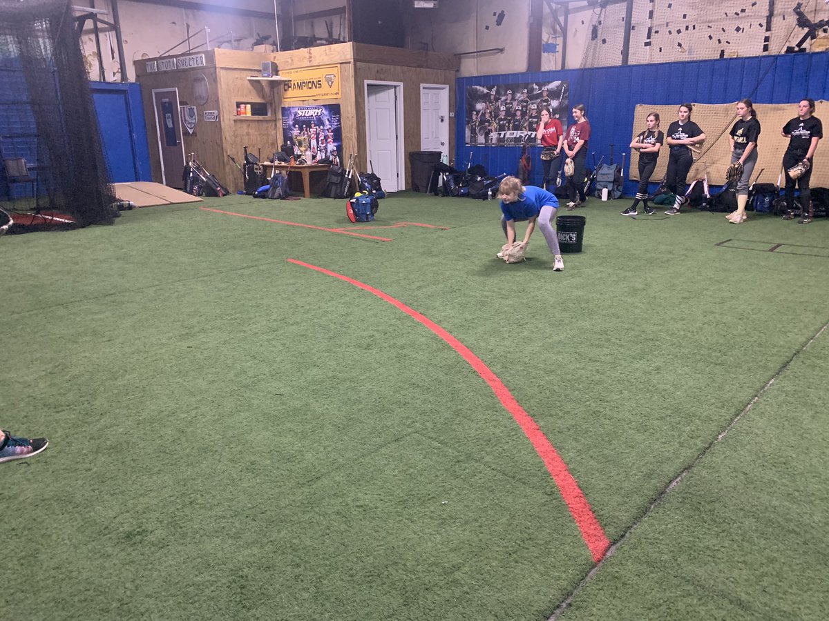 PlayersAdidas's tweet photo. Our 14U team was hard at work today!
#newteamsamedream https://t.co/iJsT255ERd