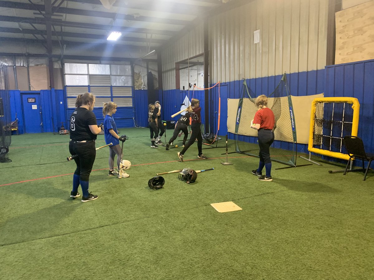 PlayersAdidas's tweet photo. Our 14U team was hard at work today!
#newteamsamedream https://t.co/iJsT255ERd