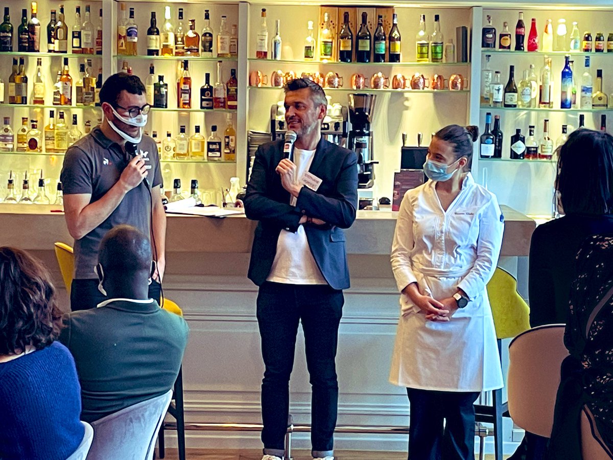 Talenteo's tweet photo. Un invité exceptionnel sur ce #Cook2Job : Hyacinthe Deleplace, triple médaillé aux derniers championnats du monde de #paraski de Lillehammer ! 

Nous serons en #live avec lui sur notre compte Instagram à 10h15 ! Rendez-vous sur https://t.co/gJ2j6UQskS

#HcommeHumain https://t.co/A4uuteDBxH