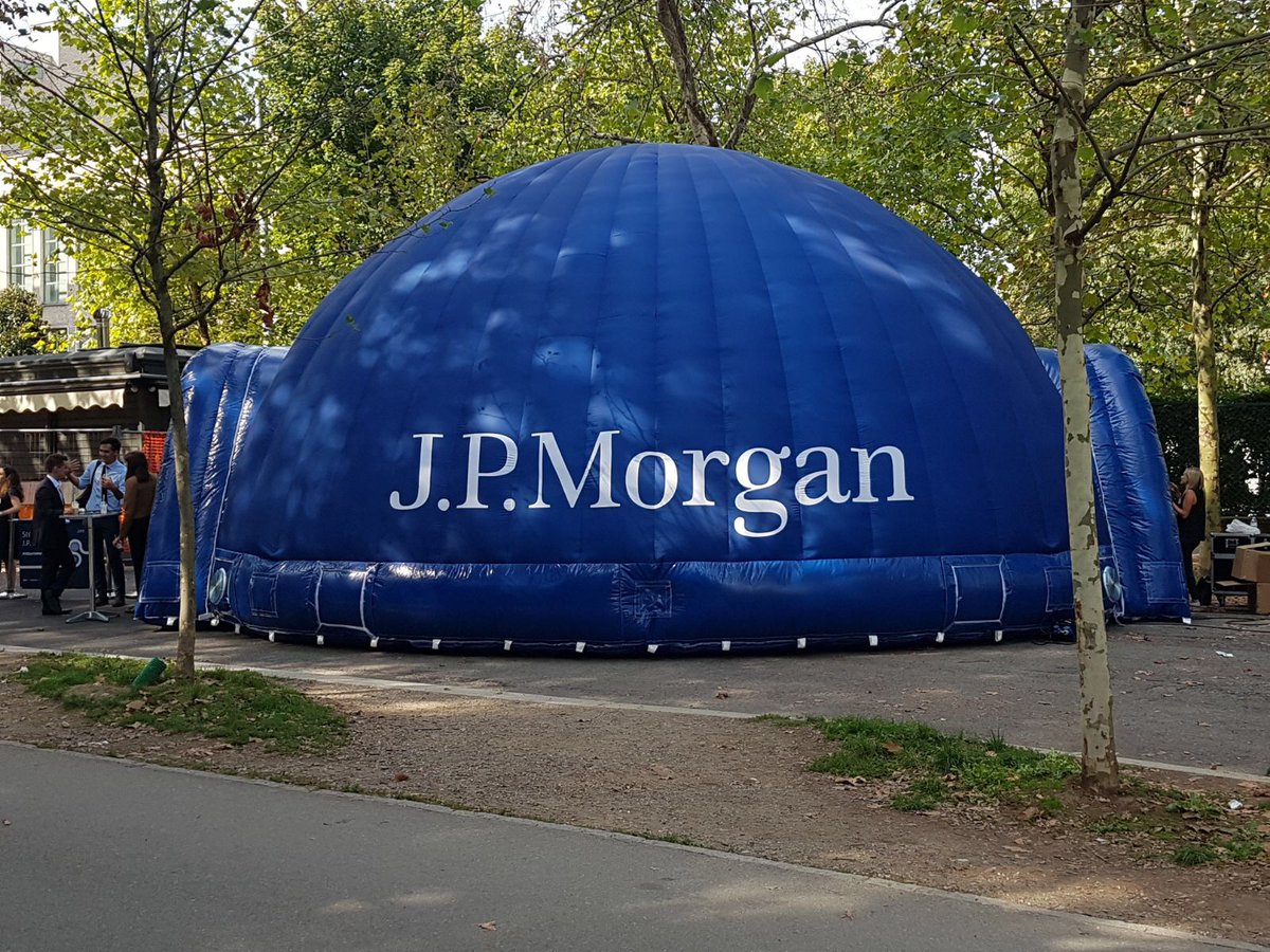 Evolutiondome's tweet photo. Helping Brands stand out and engage is just one of the things we love to do. Quick to install, small enough to transport with ease but large enough to make an impact. #Events #BrandEngagment #InflatableStructures #BrandActivation https://t.co/rYTg8wlfZF
