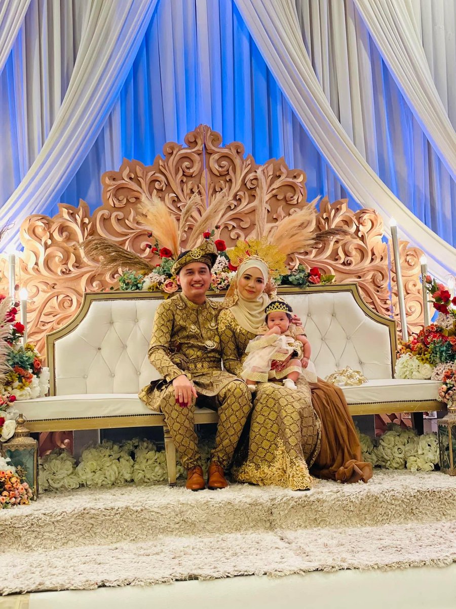 fanazzz's tweet photo. Finally, Reception and Aqiqah in one ceremony. Alhamdullilah everything went well ❤️ #PengantinPKP https://t.co/ojPiItGD71