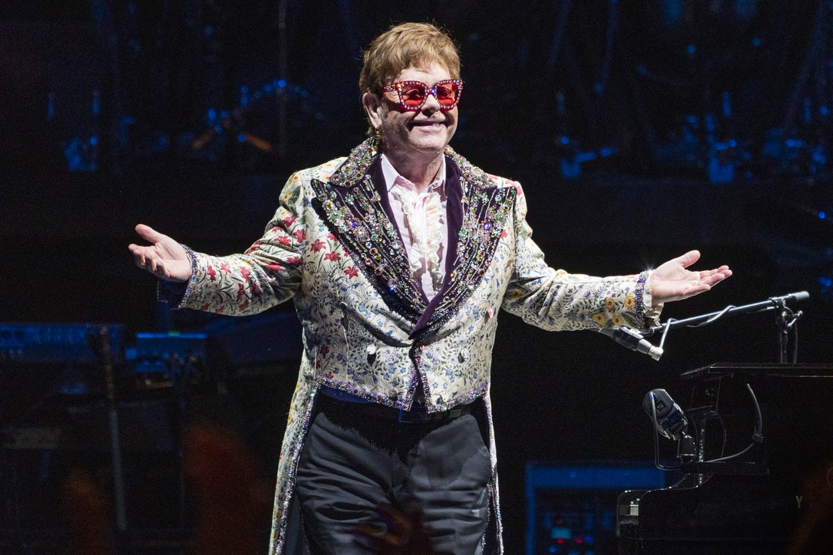 LevelHits's tweet photo. Elton John lucha contra el coronavirus y cancela conciertos programados.
https://t.co/QJkNIcKttT https://t.co/QG1MPPUaRm