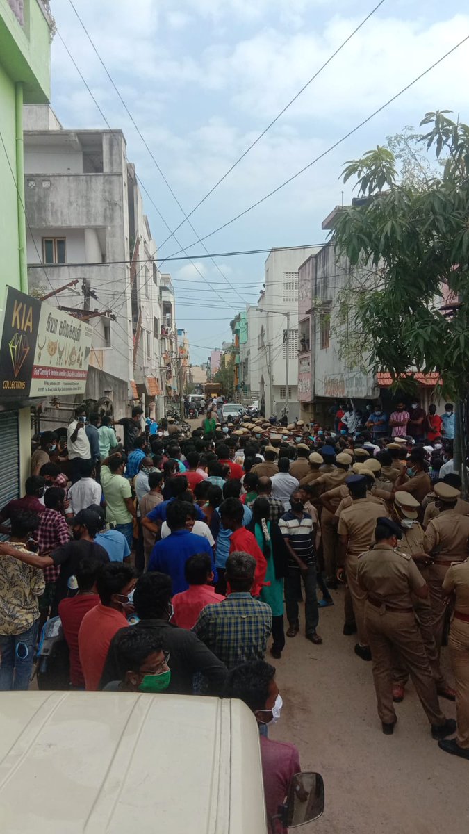 JSaraswathy1's tweet photo. Please #saveBethelNagar 🙏 @CMOTamilnadu @mkstalin @chennaicorp https://t.co/Qw3ONSCl6Z