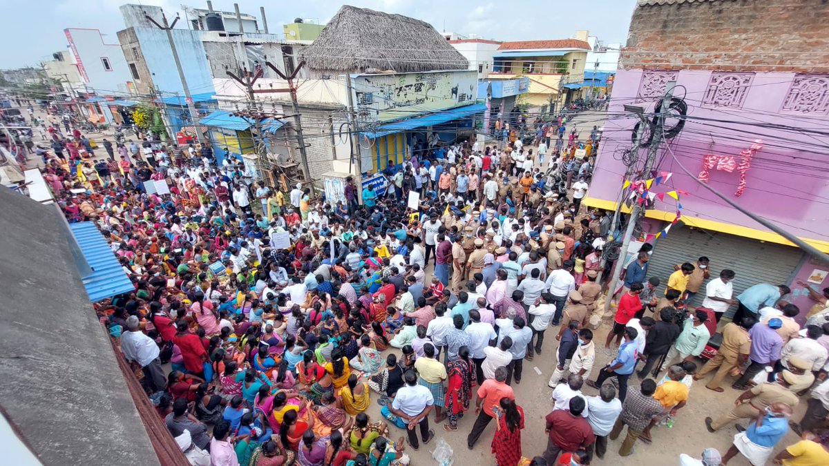 JSaraswathy1's tweet photo. Please #saveBethelNagar 🙏 @CMOTamilnadu @mkstalin @chennaicorp https://t.co/Qw3ONSCl6Z