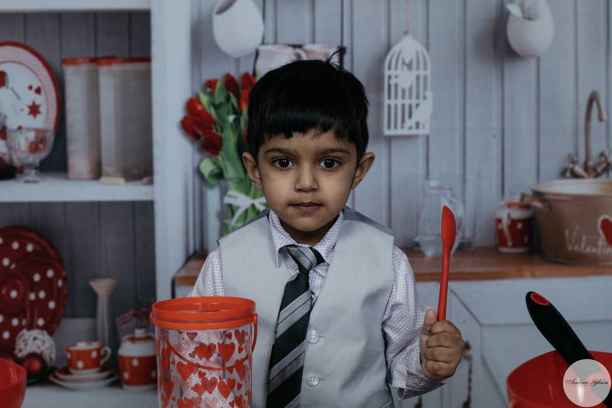 SirGibby001's tweet photo. Some of the final images. #Valentines2022 #KateBackdrop #canonphotography https://t.co/Wif5H6ezRV