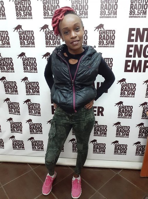 Nice and easy #NiajeNiaje zanabe iko tifin ukiwa na street empress @_shideh itubambe hadi ma ithaa.
Wangapi wako ndakas?