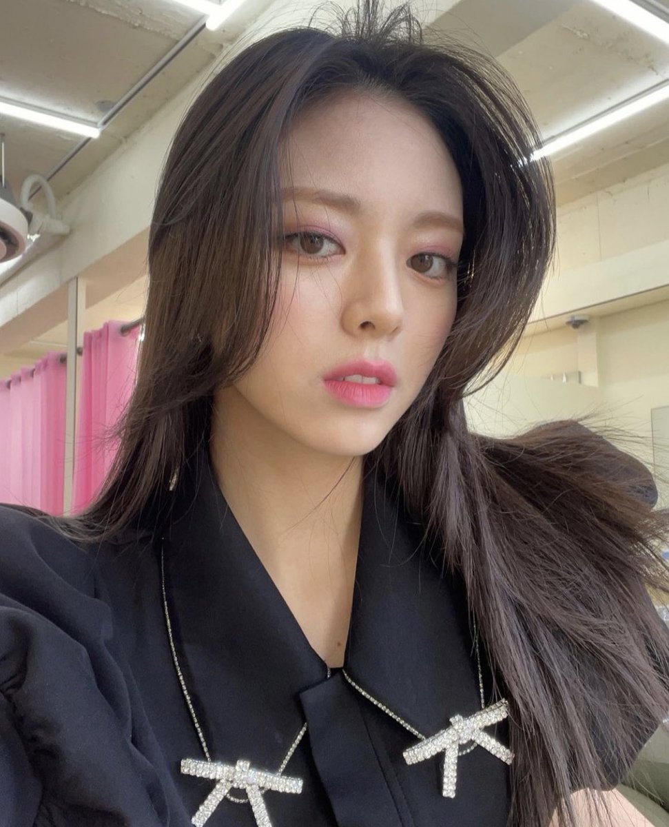 yunatini's tweet photo. update ig https://t.co/SO3aVmTYkl
