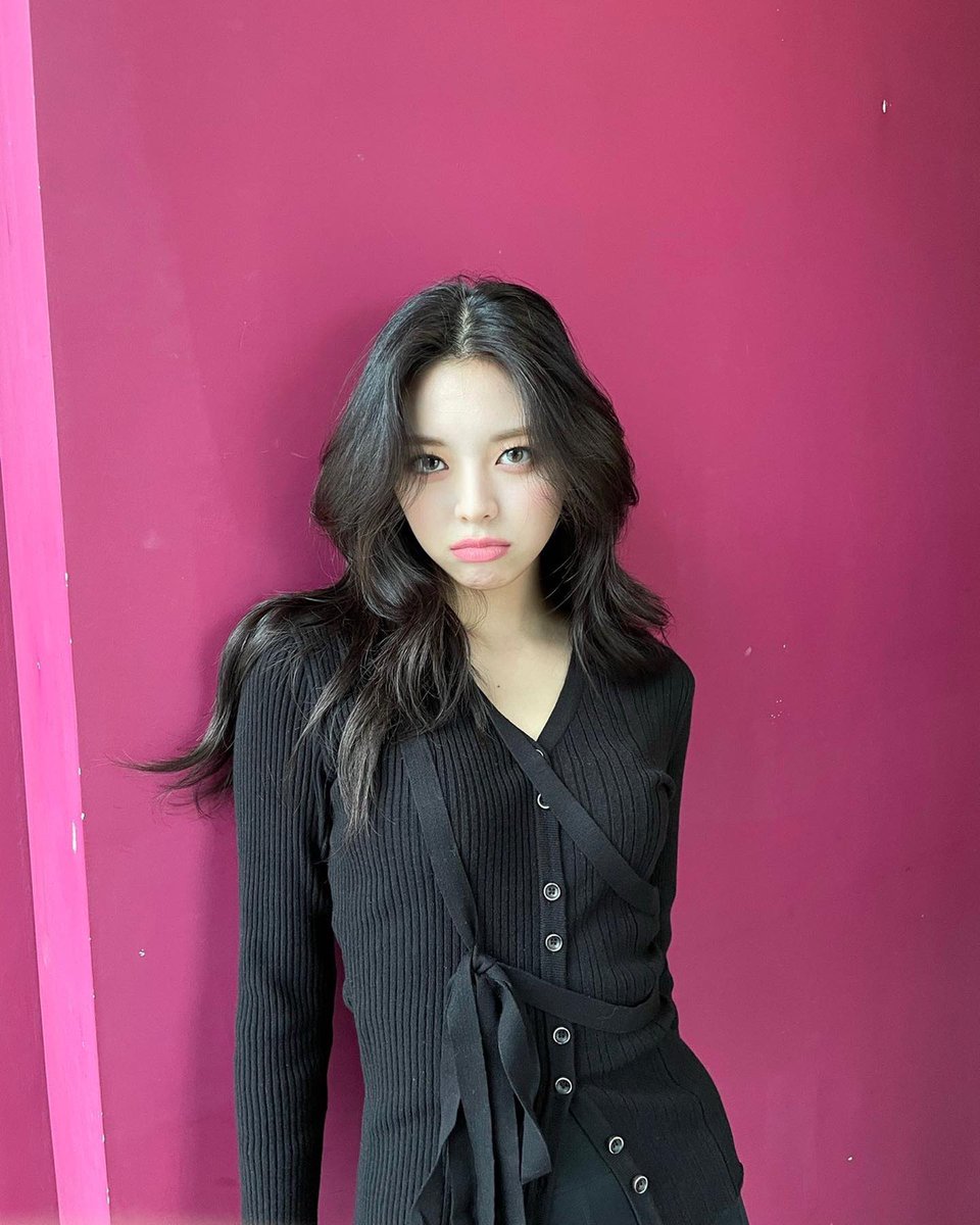 yunatini's tweet photo. update ig https://t.co/GQLL0DaonA