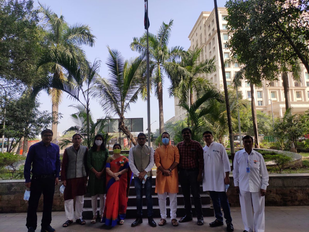 CETTM_MTNL's tweet photo. MTNL CETTM celebrates 73rd Republic Day on 26 Jan 2022. Smt Gunjan Dave, PGM(Training) unfurled the Indian Flag on this occasion and addressed the Officers and Staff of CETTM. #RepublicDay  #26january https://t.co/wGp4Kbg8FR