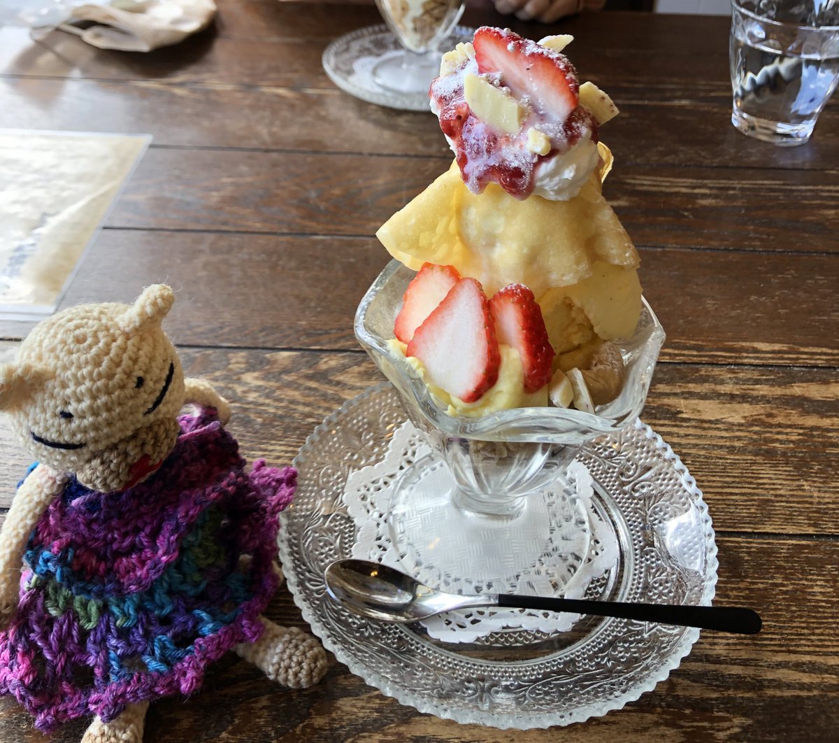 crochet_2525's tweet photo. 久しぶりにドライブランチ🚗
美味しかったデス
#upako さんに教えていただいたセーターです
いつ編んだかなと検索したら2年前でした https://t.co/UcZwvVOhXi