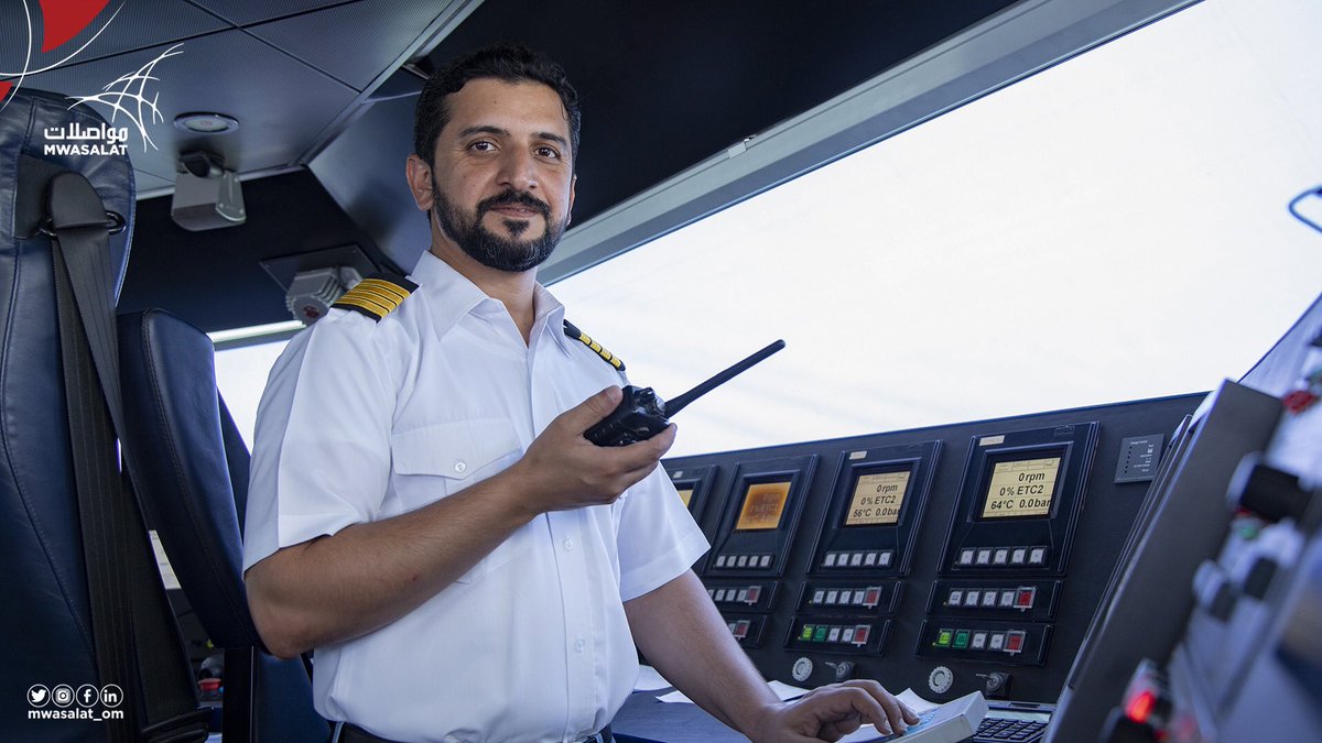 mwasalat_om's tweet photo. بعزم وطُموح 🇴🇲
نُبحر بشموخ 🌊
.
.
#مواصلات ⛴
#وجهتك_وجهتنا https://t.co/KRwEIuHX4C