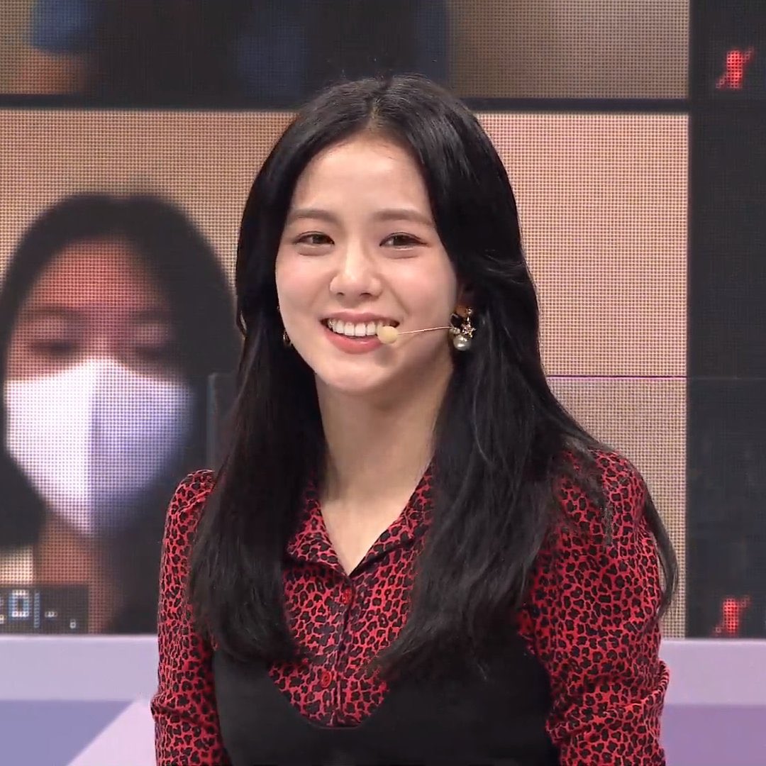 jichuhourly's tweet photo. #지수 #JISOO https://t.co/4iNHmUqahh