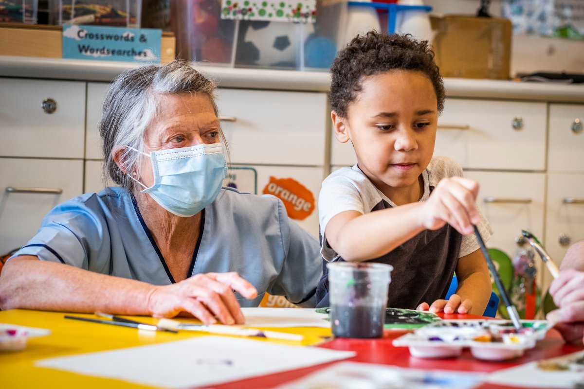 echcharity's tweet photo. There's still time to apply to be our Social Impact Manager! ⌛

If you can help us demonstrate the difference we make to children &amp; families in hospital, we'd love to hear from you. Apply: https://t.co/zdL606Eor5

Thanks to @scotgov Adapt &amp; Thrive for making this possible. ❤️ https://t.co/leT9YtwbKh