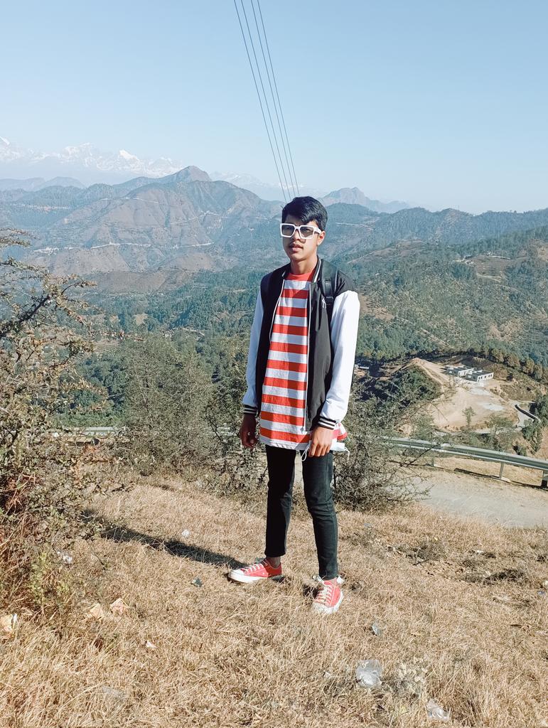 रात कटाउन तब गाह्रो हुने रहेछ , जब आँखा मा निन्द्रा हैन याद हरु धेरै  आउने गर्छ्न 😥😘
शुभ प्रभात्🌻🌻