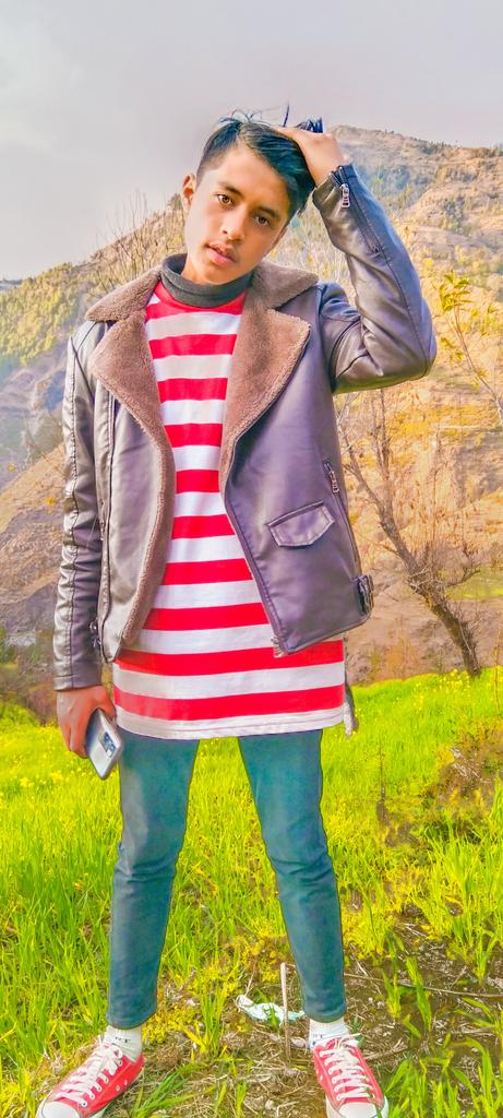 ✍️✍️अाफ्नाे कमजाेरि हर कसैलाई  नसुनाउनुस , तपाई  लाई झन कमजाेर बनाउने हतियार  उनिहरुकाे बसमा हुनेछ,good morning  Nepal 🇳🇵🙏