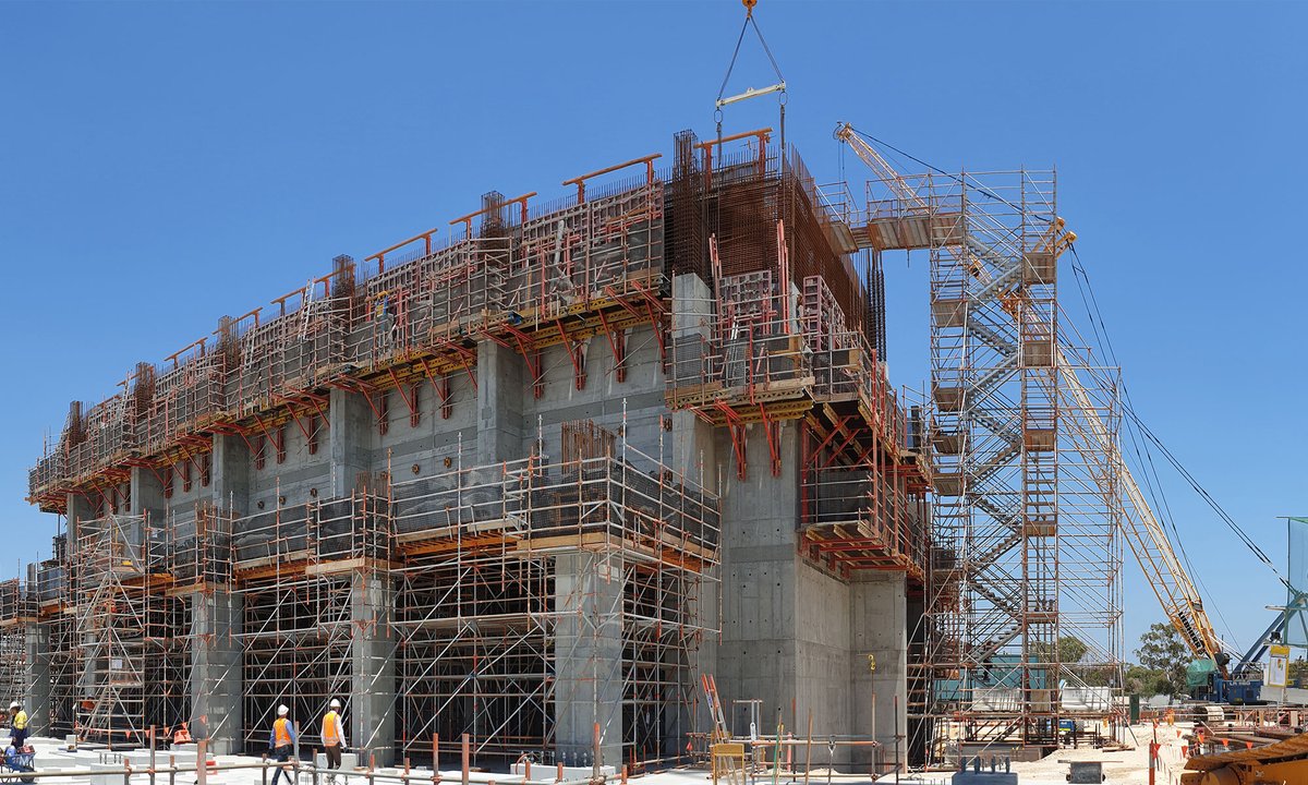 LayherScaffold's tweet photo. Paragon Scaffolding secured the contract to provide access services to this ambitious waste-to-energy project south of Perth. It is estimated that this remarkable facility will result in the avoidance of approximately 485,000 tonnes of CO₂ emissions...
https://t.co/PD9wuvKrB8 https://t.co/a6O5ykm6q4