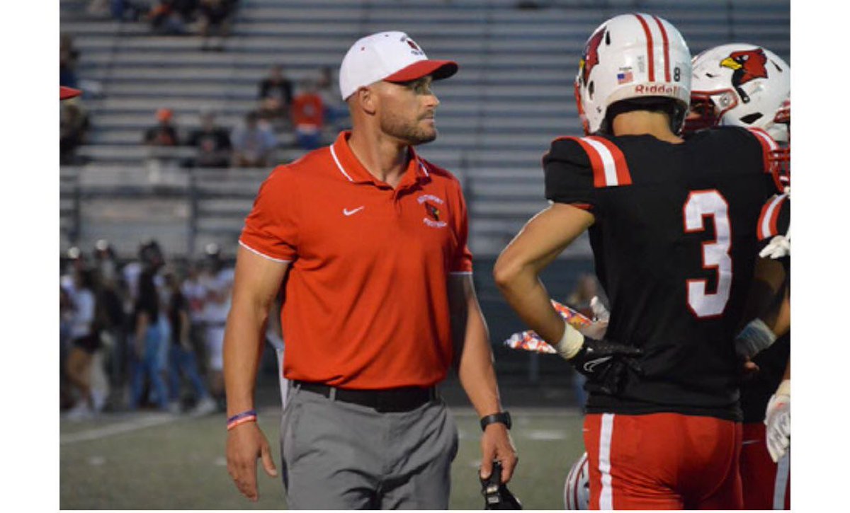 Mreed3535's tweet photo. Thanks for helping me in season but also out of season and pushing me to be better than what I am! I Appreciate it #SAI #stillallin #graduated https://t.co/R5oaVPhZXW