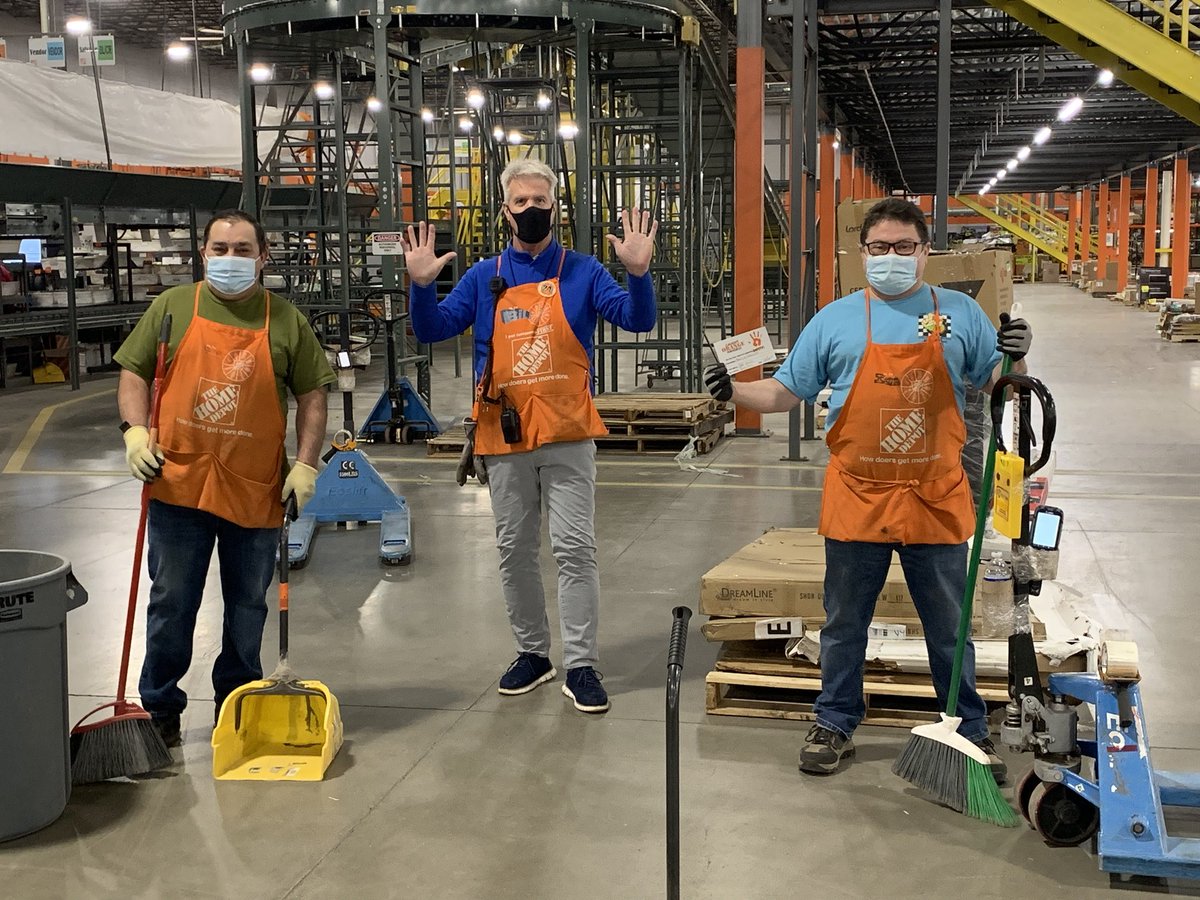 Caught these 2 cleaning up broken glass, thank you Rogelio and Ian.