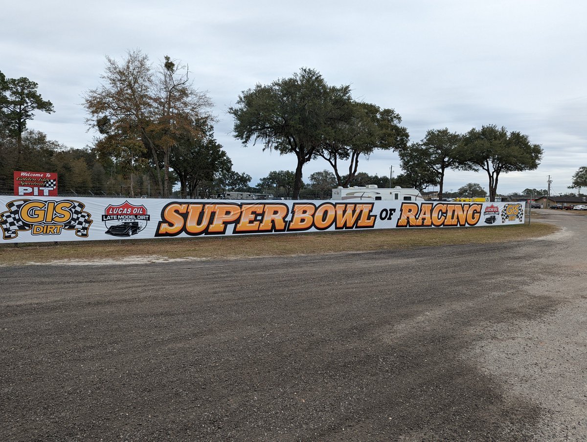 FreaksTrack's tweet image. Click to listen below as the Dirt Track Freaks catch up with Lucas Oil Dirt Late Model Series Director Rick Schwallie to discuss Georgia Florida Speed Weeks

soundcloud.com/user-8169140/d…