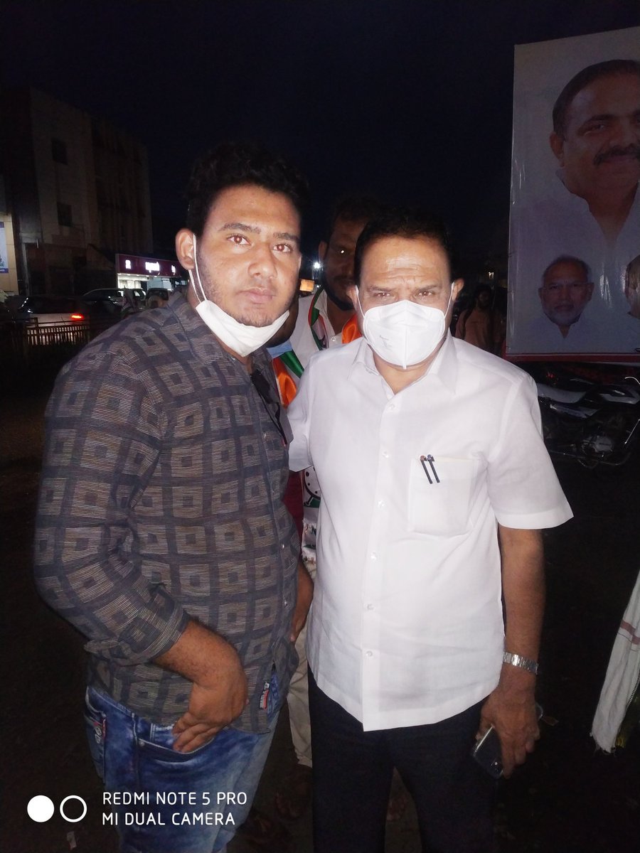 ShahedPathan09's tweet photo. औरंगाबाद विभाग पदवीधर मतदारसंघ अामदार मा.श्री सतीश भाऊ चव्हाण साहेब वाढदिवसाच्या हार्दिक शुभेच्छा.
शुभेच्छुक: आपला:शाहिद पठान सिल्लोड 
@satishchavan55 https://t.co/Apqxvf0a1l