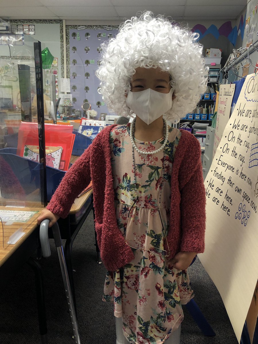 WalnutColts (@walnutcolts) on Twitter photo 100 days smarter in kinder! Couldn’t help but smile when walking through kinder recess. <a href="/JanetAhn223/">Janet Y Ahn</a> 100 days smarter in kinder! Couldn’t help but smile when walking through kinder recess. <a href="/JanetAhn223/">Janet Y Ahn</a>