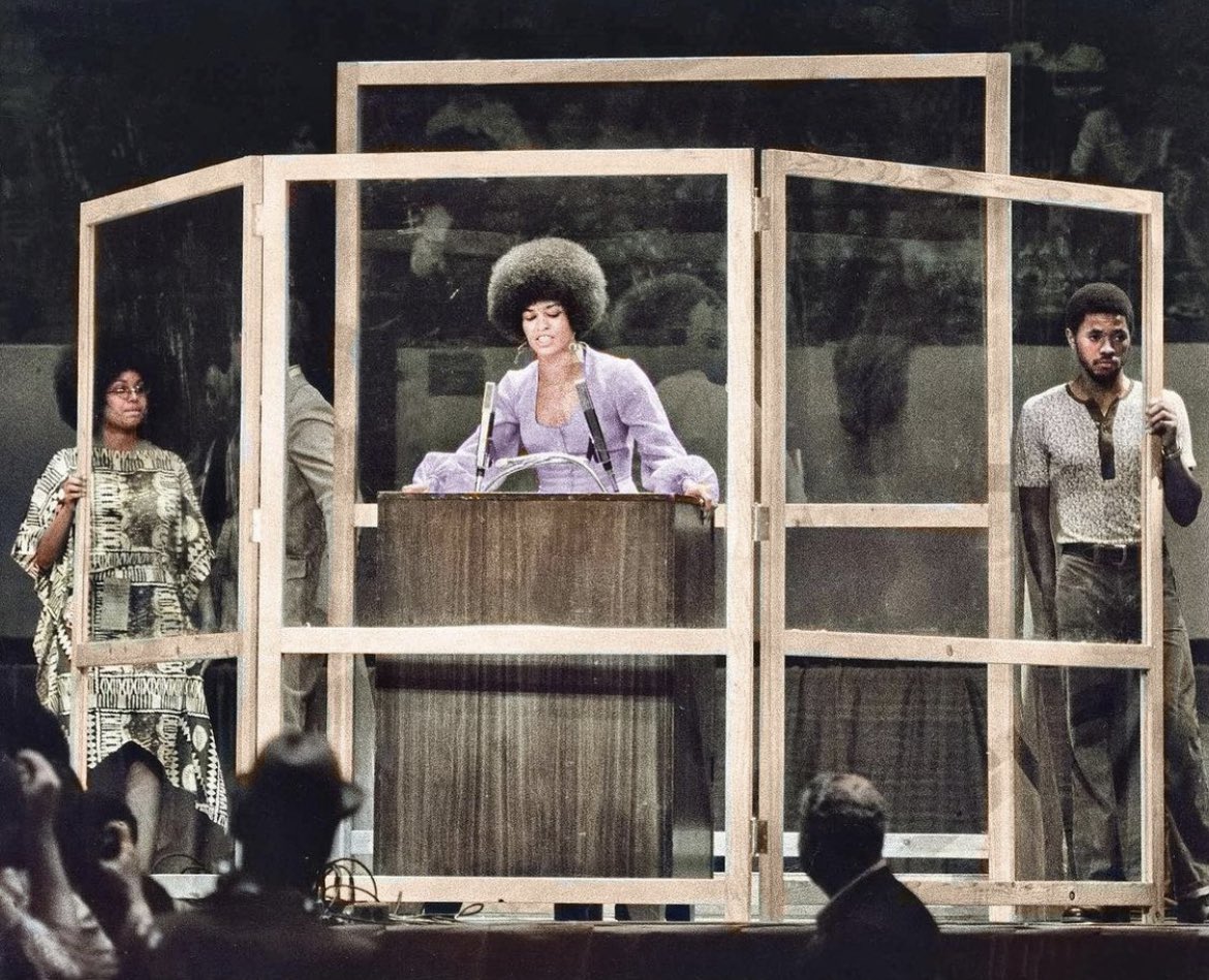 Happy birthday to the Aquarius queen herself, Angela Davis. Forever indebted to her    