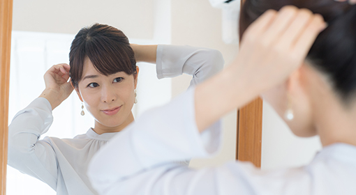 colorearmg's tweet photo. 新しい記事が投稿されました。 【卒園式・入学式・入園式】ママ＆女の子の髪型、美容師が教える簡単ヘアアレンジ - https://t.co/tsXgAJroc2 #colorear https://t.co/oERrvYWfPm