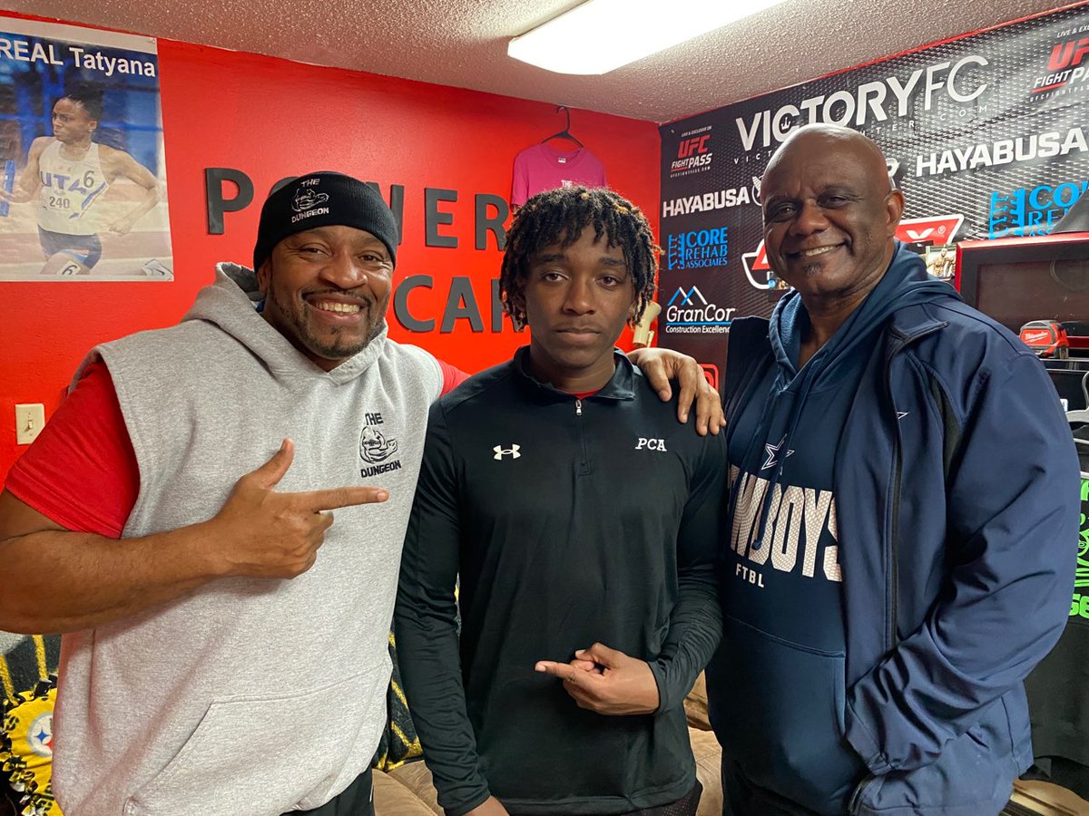 Bertram Lawrence Sr (@dungeondfw) on Twitter photo What the hell going on at lake ridge y'all losing athletes and stocking other teams to DEFEAT YALL unbelievable letting them just WALK AWAY @Wesley_Elite is a absolute BEAST and I'm taking him to a another LEVEL as you can see he's THRIVING <a href="/DungeonDFW/">Bertram Lawrence Sr</a> <a href="/blake_listenbee/">Blake Listenbee</a> What the hell going on at lake ridge y'all losing athletes and stocking other teams to DEFEAT YALL unbelievable letting them just WALK AWAY @Wesley_Elite is a absolute BEAST and I'm taking him to a another LEVEL as you can see he's THRIVING <a href="/DungeonDFW/">Bertram Lawrence Sr</a> <a href="/blake_listenbee/">Blake Listenbee</a>