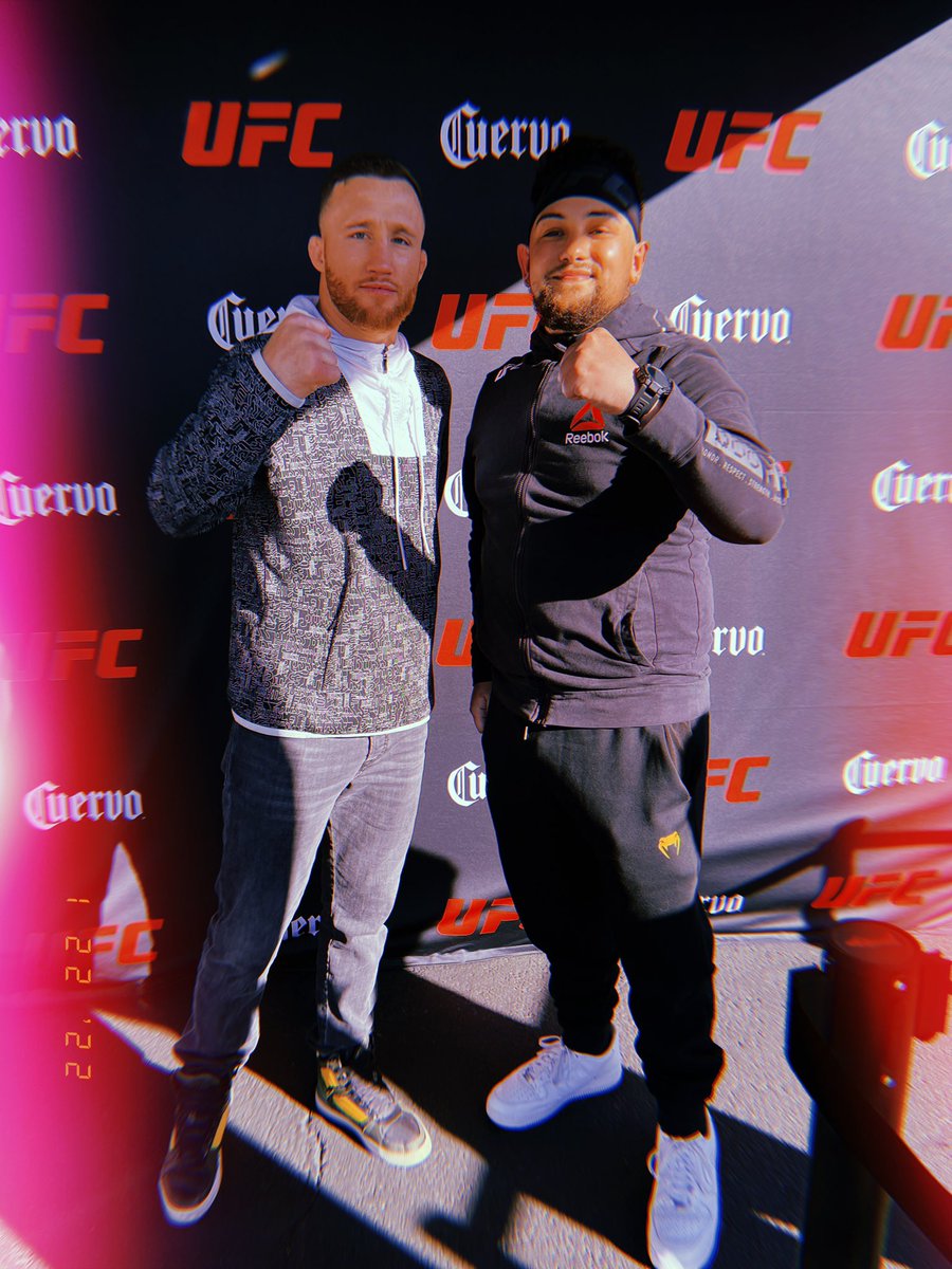 yeetcity27's tweet photo. #UFC270 had the greatest time of my life in #Anahiem @Justin_Gaethje @VenezuelanVixen https://t.co/2QPZ6CFi8k