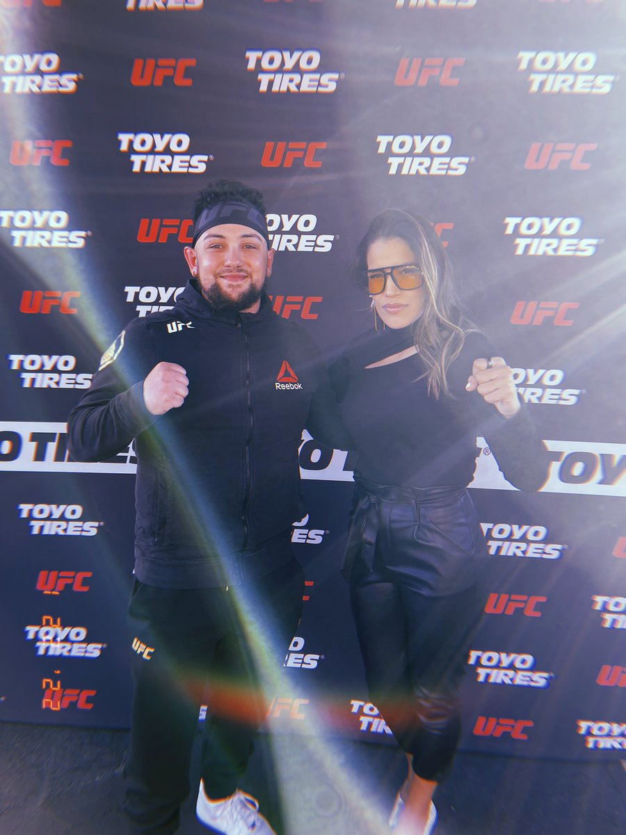 yeetcity27's tweet photo. #UFC270 had the greatest time of my life in #Anahiem @Justin_Gaethje @VenezuelanVixen https://t.co/2QPZ6CFi8k