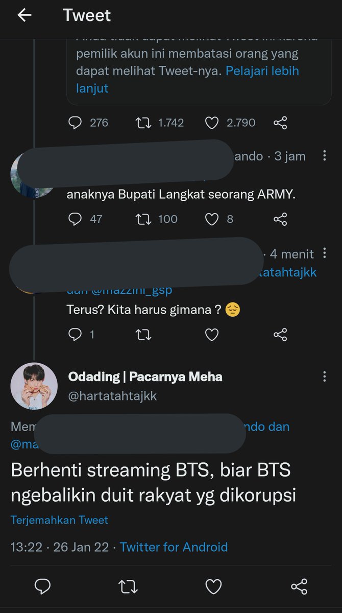 Mimin mohon dengan sangat.

Please banget Mimin pengen bungkam ini akun. Dan itu hanya bisa kalau kita kompak. Untuk tidak interaksi dalam bentuk apapun ( jangan like, jangan qrt, jangan reply ) 

Mimin makin kesal lihat ketikan dia makin ngaco.