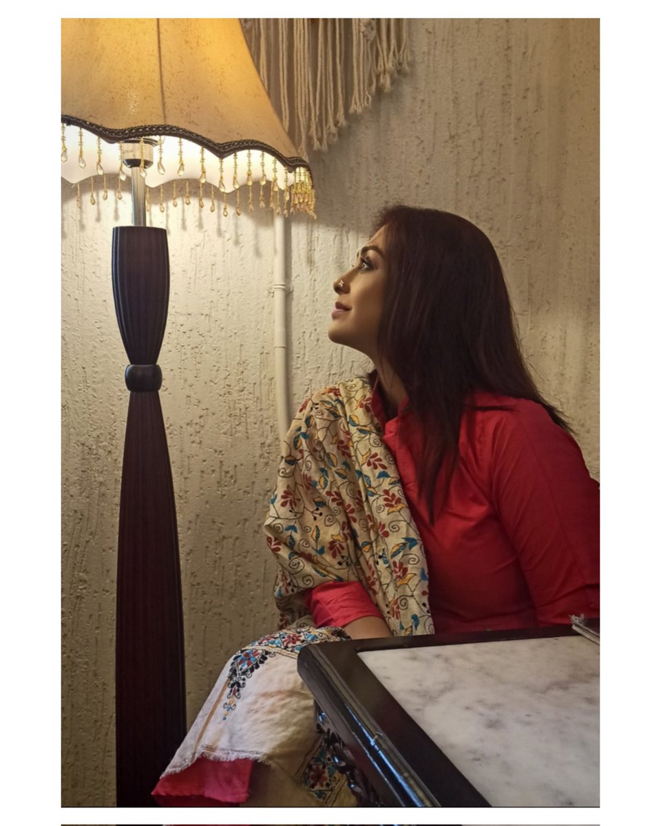 Debjani_majo's tweet photo. Another light and shade dream within....

#light #shadow #lightnshadow #candid #debjani_Chatterjee_official https://t.co/bQ1kPCIxY4